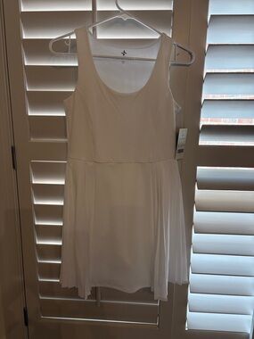 Tuckernuck Sleeveless White Pleated Athletic Dress - built in bra